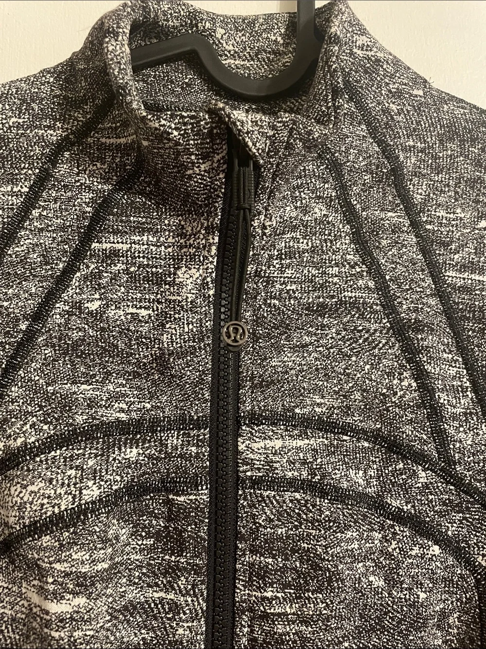 Lululemon Define Jacket in Heathered Black